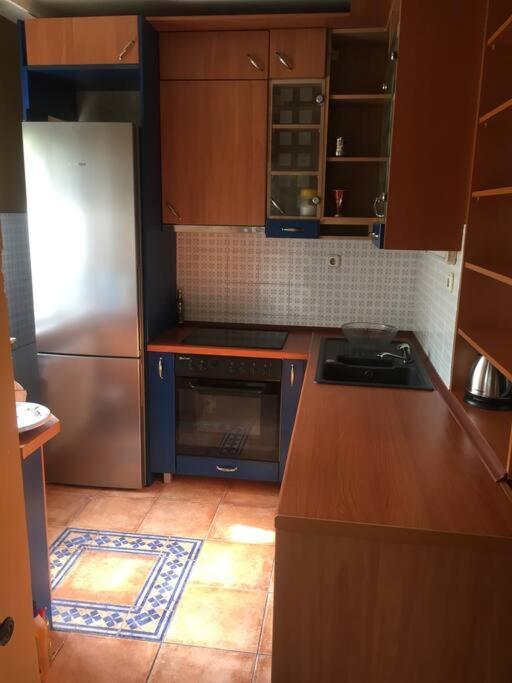 Center, Private Garage, Danube & Fortress, 3 Bdrm 2 Bath โนวีซาด ภายนอก รูปภาพ